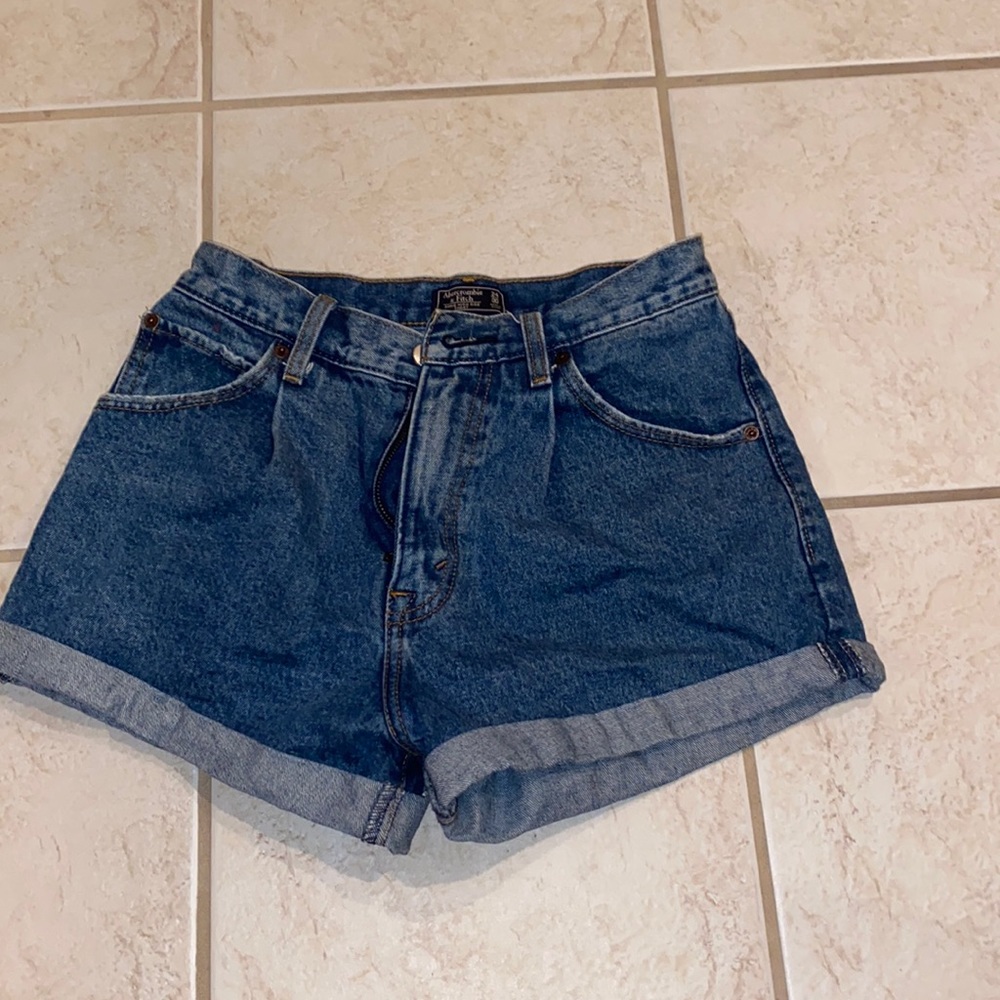 Abercrombie and Fitch Annie High Rise Short size 24 or 00